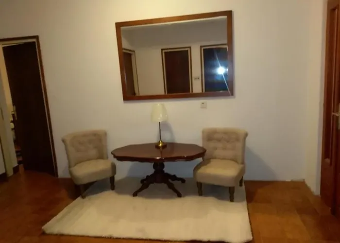 Apartman In With Sea View, Balcony, Wifi Palit