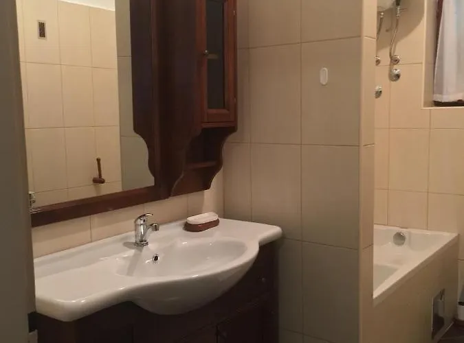 Apartman In With Sea View, Balcony, Wifi