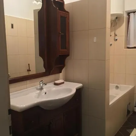 Apartmán In Palit With Sea View, Balcony, Wifi